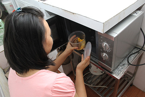 Nguyen nhan khien lo vi song khong nong