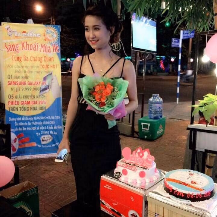 Được biết, tuy không có nhiều hoạt động liên quan đến lĩnh vực nghệ thuật nhưng Ngọc Quyên vẫn luôn thể hiện mình là một gương mặt trẻ năng động, tài năng trong lĩnh vực kinh doanh. Trẻ tuổi và năng động, Ngọc Quyên có sở thích với thời trang và kinh doanh từ nhỏ.