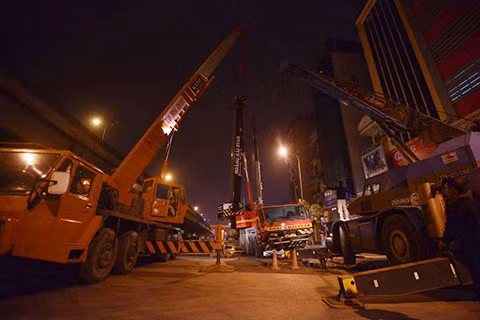 Sap can cau “khong lo” giua dem o Ha Noi-Hinh-2