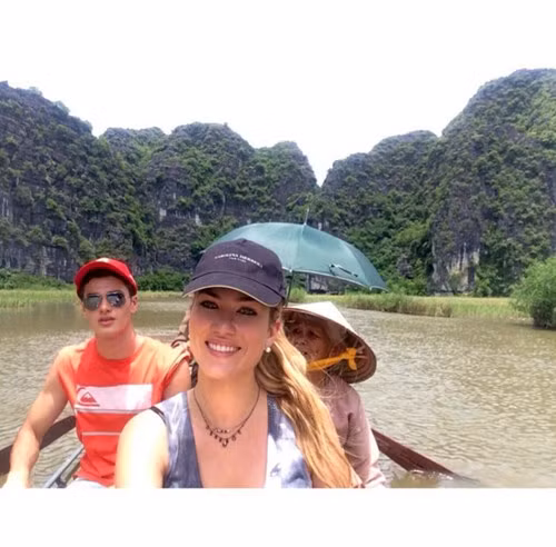 Thăm thú Tam Cốc – Bích Động (Ninh Bình).