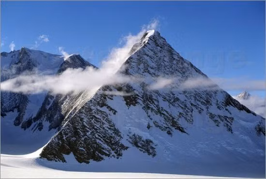 Huyen bi quai vat 30 met hinh dang giong nguoi o Nam Cuc-Hinh-6