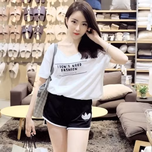 Với Arindada, việc phẫu thuật thẩm mỹ ở phụ nữ là hoàn toàn bình thường, nó giúp các cô gái có được vẻ đẹp như mong muốn, tự tin hơn trong cuộc sống và có khả năng nắm bắt nhiều cơ hội hơn trong công việc, cuộc sống.