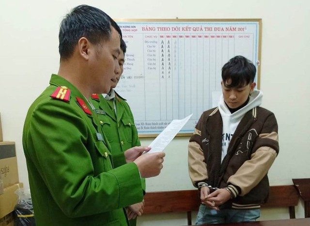 Ha Tinh: Thay danh nhau vao can, nam thanh nien bi chem trong thuong