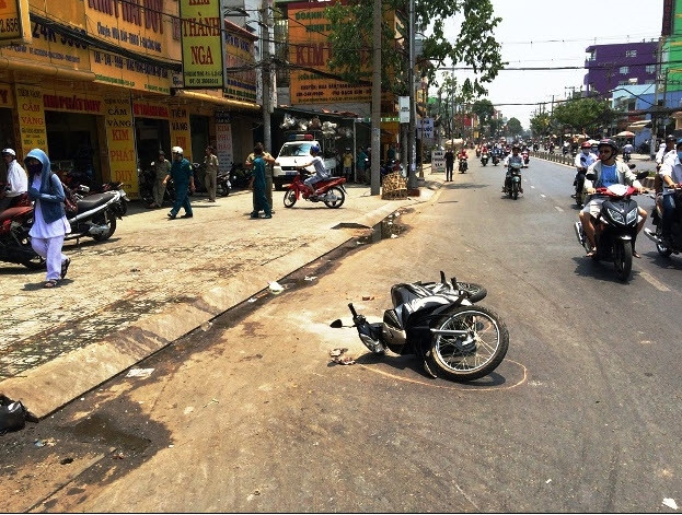 Thanh Hoa: Niu keo tinh cam bat thanh, thue nguoi tat axit nhan tinh