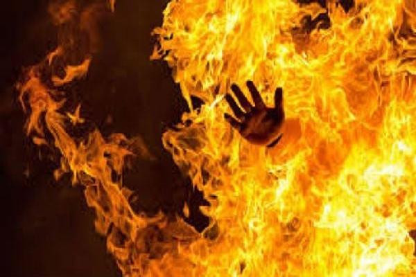 Mau thuan chuyen nho nhat, em trai dot nha anh ruot o Yen Bai