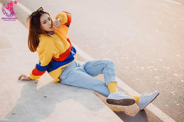 'Đợt mình tham gia chương trình 'Biệt đội phong cách' trên truyền hình, chuyên gia trang điểm Nam Trung và Á hậu Quốc tế Thúy Vân còn bảo mình là em gái chị Angela Phương Trinh, rồi đặt cho em nickname 'Angela cưng cưng' nữa'. Mình rất vui vì được khen như vậy', Thiên An kể lại.