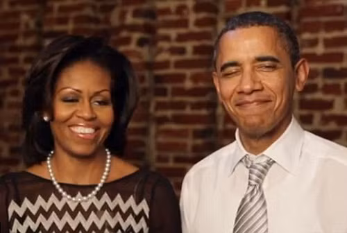 Trong cuộc hẹn hò đầu tiên, Tổng thống Mỹ Barack Obama và bà Michelle đã xem bộ phim "Do The Right Thing" của đạo diễn da màu Spike Lee.