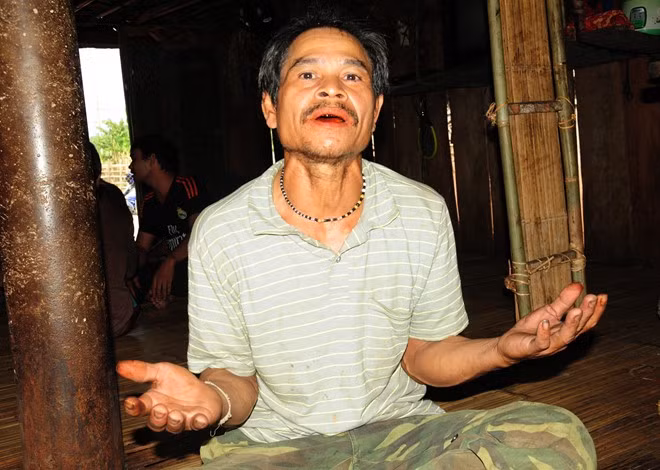 Chi hon 100 trieu lam le dam trau, dan lang kiet que