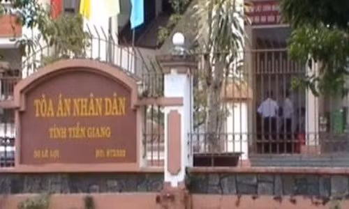 Chong doi lai tien dam cuoi vi vo doi ly hon