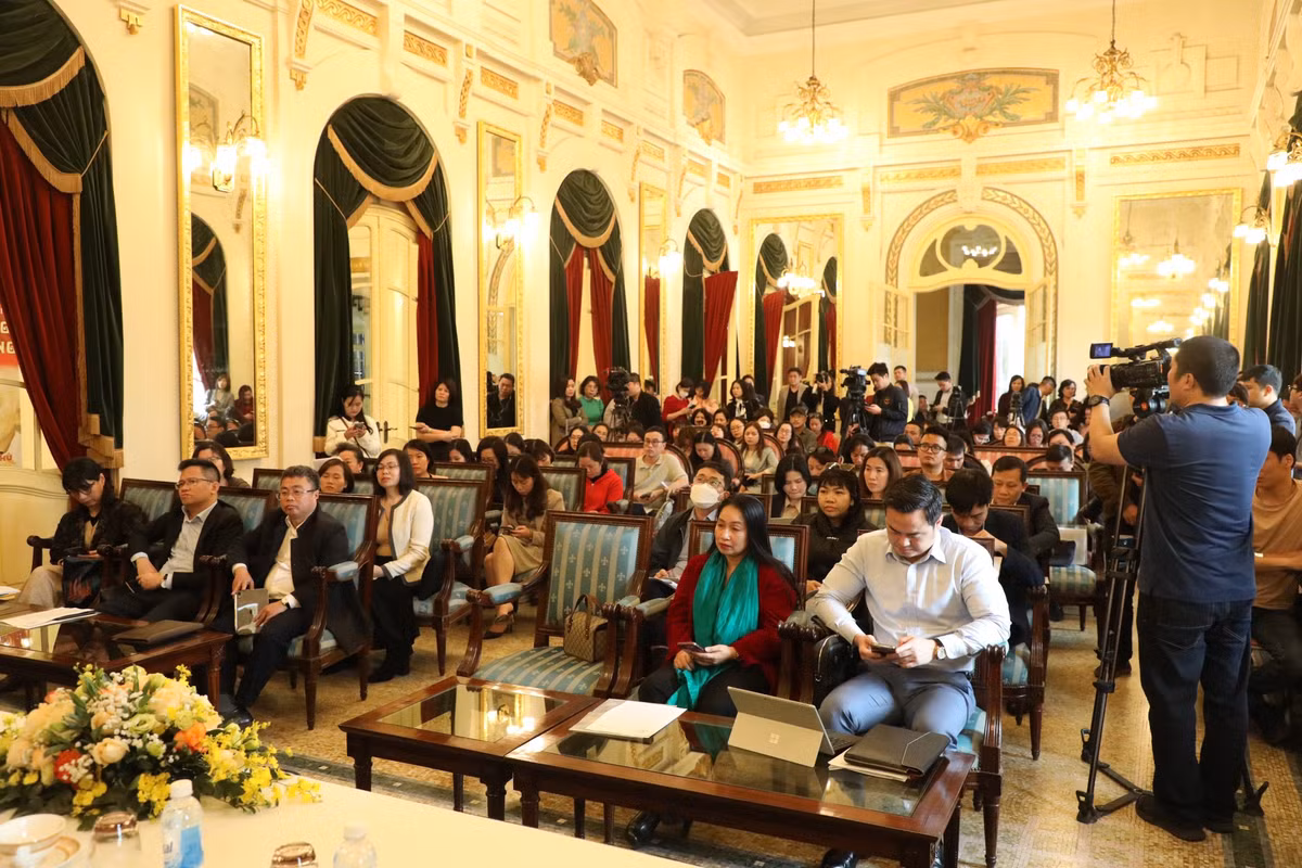 5 hoạt động kỷ niệm 80 năm ra đời “Đề cương về văn hóa Việt Nam” - Hình 2 5 hoat dong ky niem 80 nam ra doi “De cuong ve van hoa Viet Nam”-Hinh-2