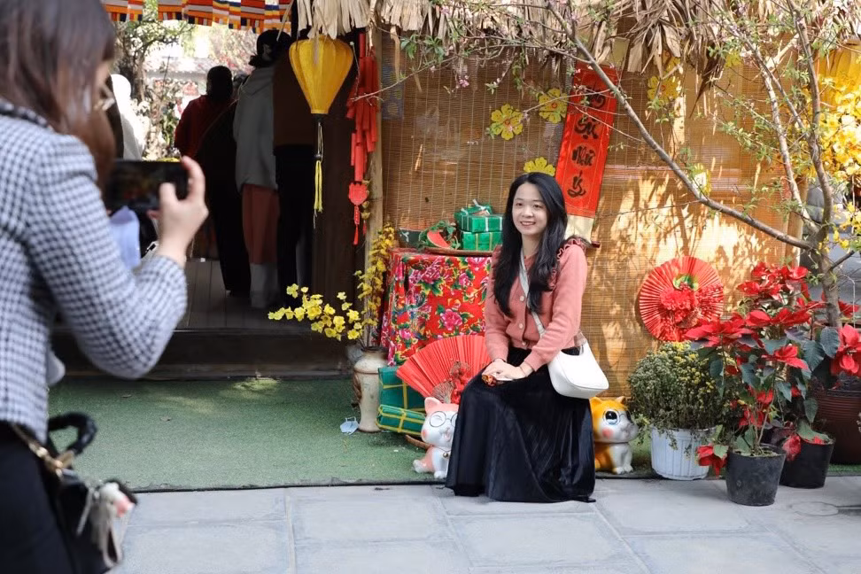 Chùa Hà còn có riêng một không gian Tết truyền thống để du khách chụp ảnh kỉ niệm.