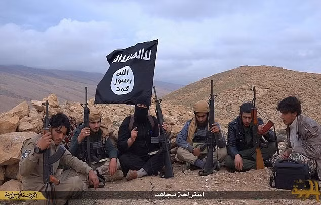 Phien quan IS dung vu khi hoa hoc tan cong nguoi Kurd?