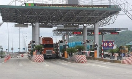 Bo Giao thong de nghi lui thoi gian tang phi cau duong