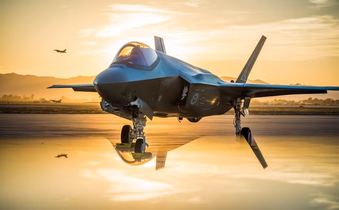 Dự thảo Đạo luật Ủy quyền Quốc phòng Mỹ (NDAA) năm 2021 mới được công bố đã đề xuất ủy quyền cho Không quân Mỹ sử dụng, sửa đổi và vận hành 6 chiếc máy bay F-35 này.