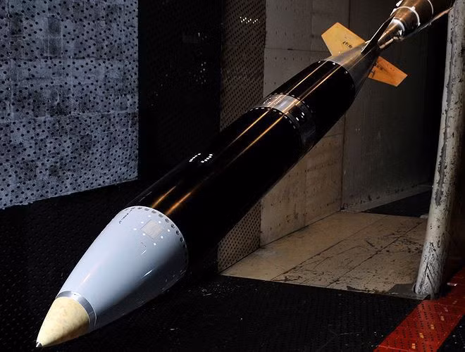 Cuộc thử nghiệm F-15E - B61-12 là một phần trong chương trình kéo dài thời gian hoạt động của B61-12 thêm ít nhất 20 năm nữa.