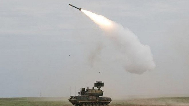 Ở mức độ tầm trung và cao đã có S-300, S-350 và S-400 bảo vệ, còn tầm thấp thì cái tên không thể bỏ qua đó chính là Tor-M2U.