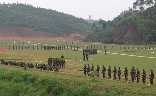 Buổi sáng trên thao trường kỹ thuật.