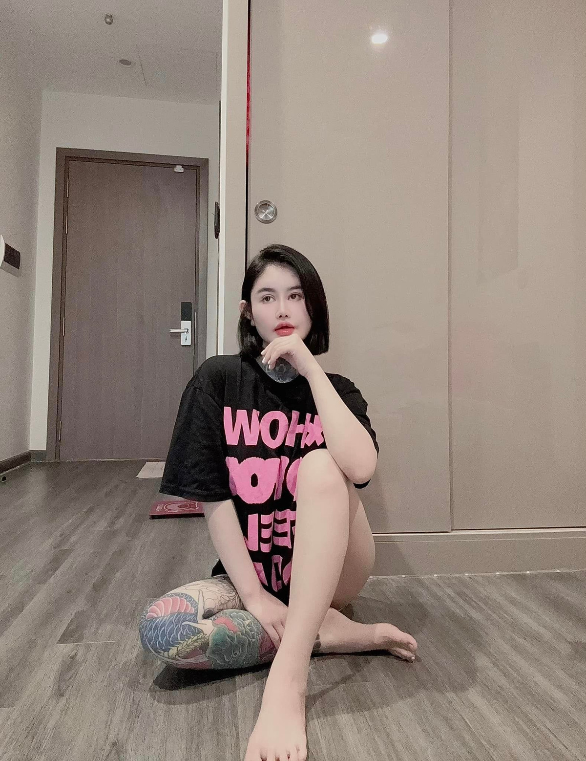 Thỉnh thoảng, cô nàng đăng tải ảnh lên trang cá nhân, tuy nhiên đã không còn những chiêu trò khác lạ khiến nhiều người phải khó chịu.