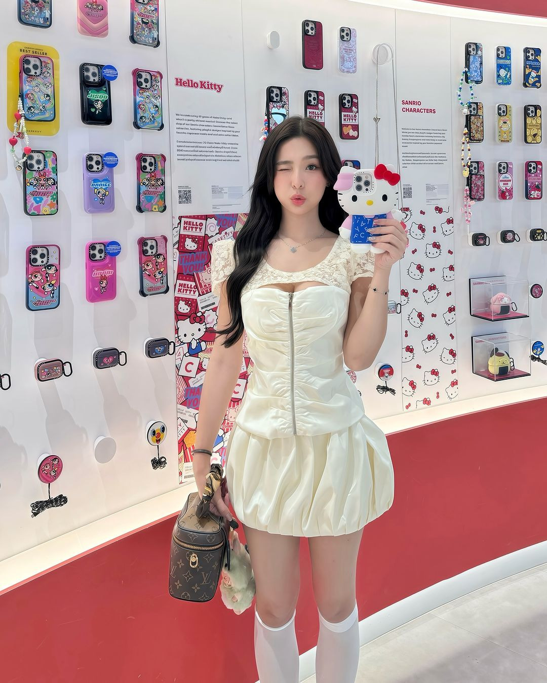 Ngoài được biết đến với danh xưng tình cũ của rapper B ray, Tammy Phạm cũng là một hot Tiktoker với hơn 1 triệu follow trên trang cá nhân.