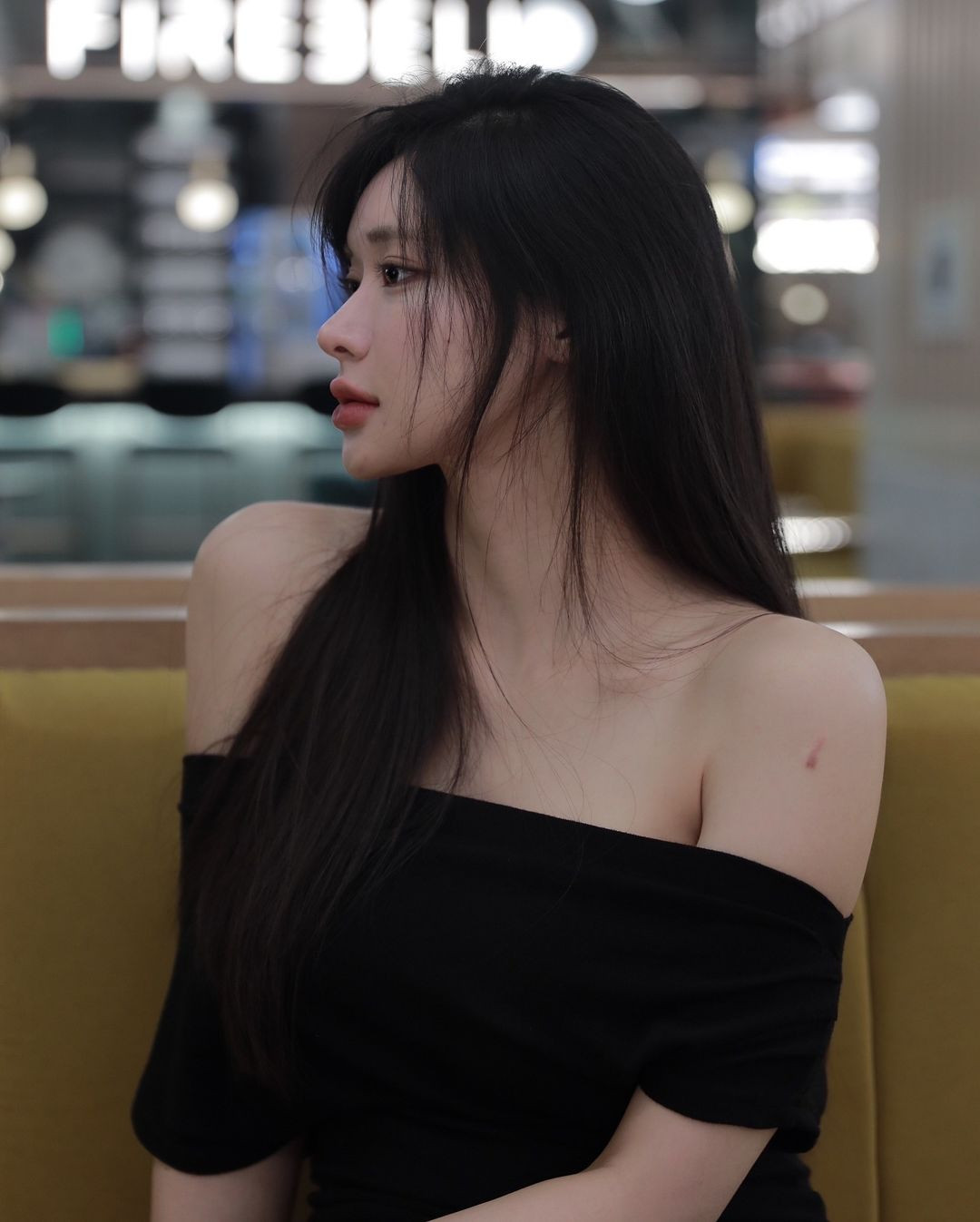 Nhờ nỗ lực tập luyện, dù sở hữu cân nặng không mấy lý tưởng nhưng cô nàng có thân hình khiến nhiều người ao ước, có thể cân được mọi loại trang phục.