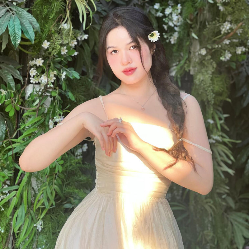 Sau gần 1 năm tham gia gameshow hẹn hò, cuộc sống của Ngọc Lan có nhiều thay đổi. Cô nàng được biết đến nhiều hơn, nhiều cơ hội công việc cũng từ đó mà có.