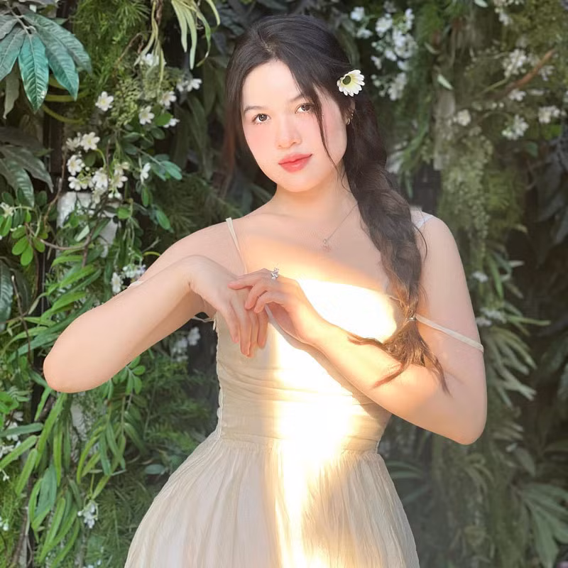 Sau gần 1 năm tham gia gameshow hẹn hò, cuộc sống của Ngọc Lan có nhiều thay đổi. Cô nàng được biết đến nhiều hơn, nhiều cơ hội công việc cũng từ đó mà có.