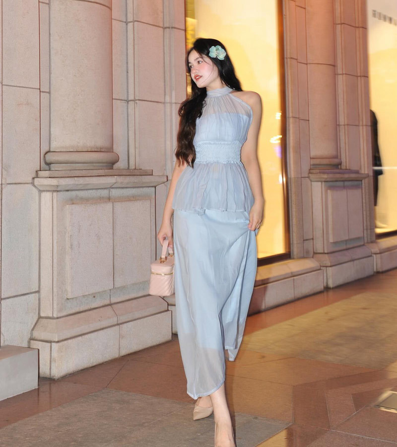 Mới đây, Ngọc Lan có cơ hội thử sức với một cuộc thi nhan sắc. Cô dành 1 tháng từ TPHCM ra Hải Phòng tham gia cuộc thi “Hoa hậu Du lịch Việt Nam toàn cầu 2024”. (Ảnh: FBNV)