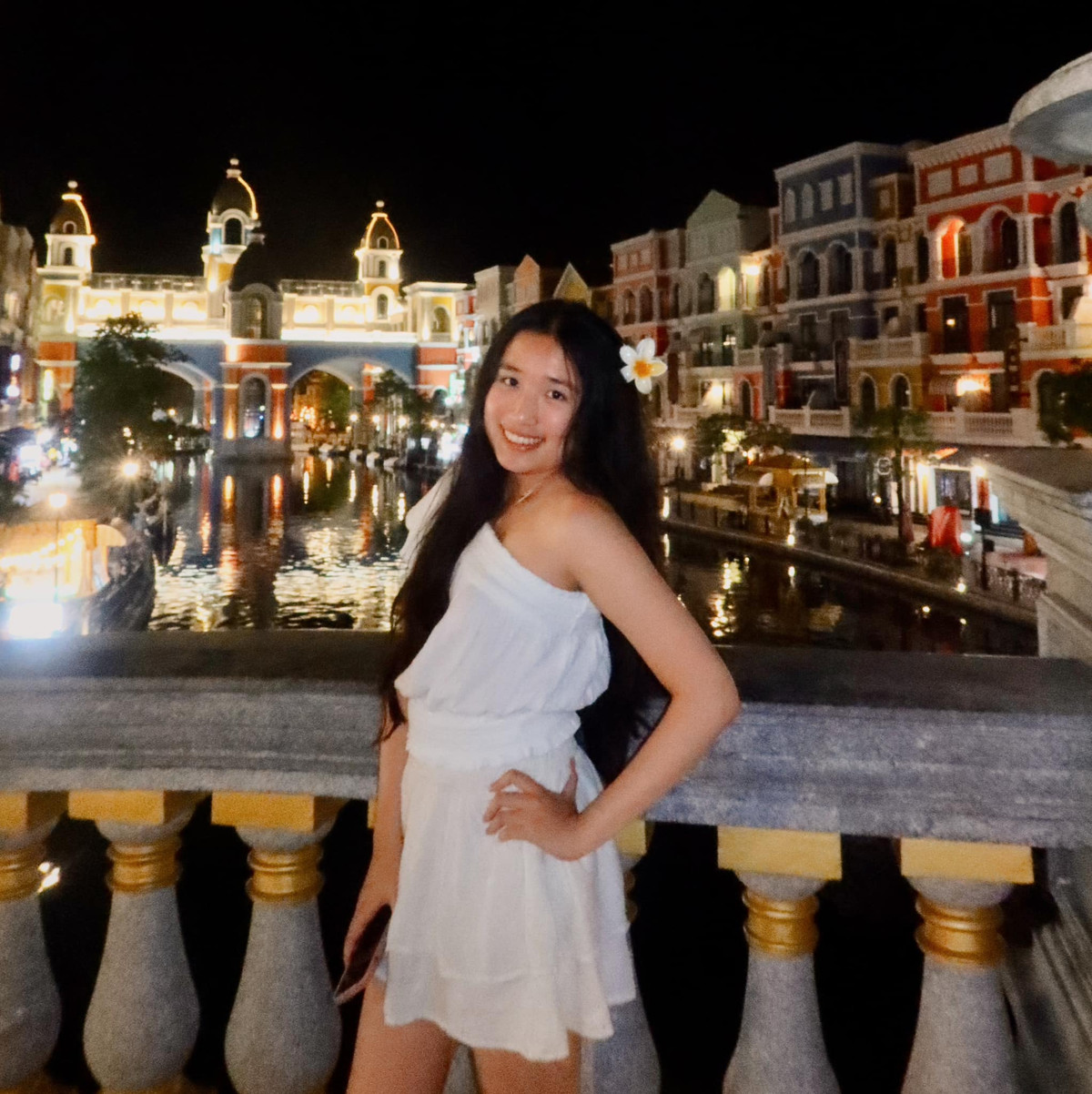 Jenny Huỳnh là cái tên không còn xa lạ với giới trẻ, đặc biệt là lứa Gen Z. Trong nhiều năm qua, cô bạn đã gặt hái được những thành công đáng kể.