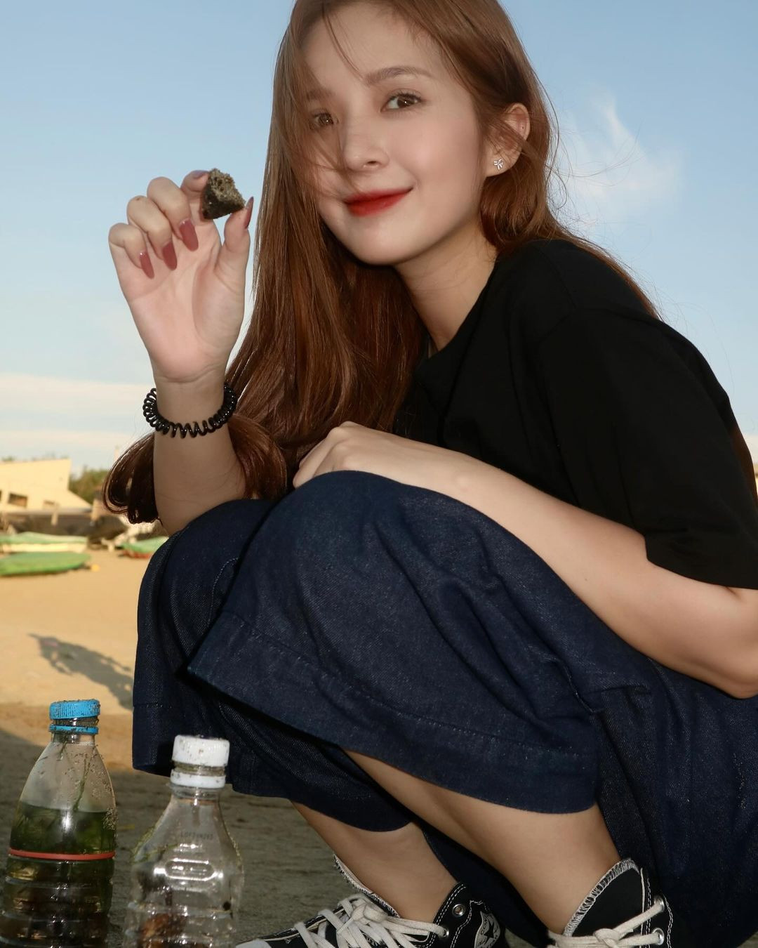 Hoàng Huyền sở hữu nhan sắc ngọt ngào với gương mặt được nhận xét như "búng ra sữa".