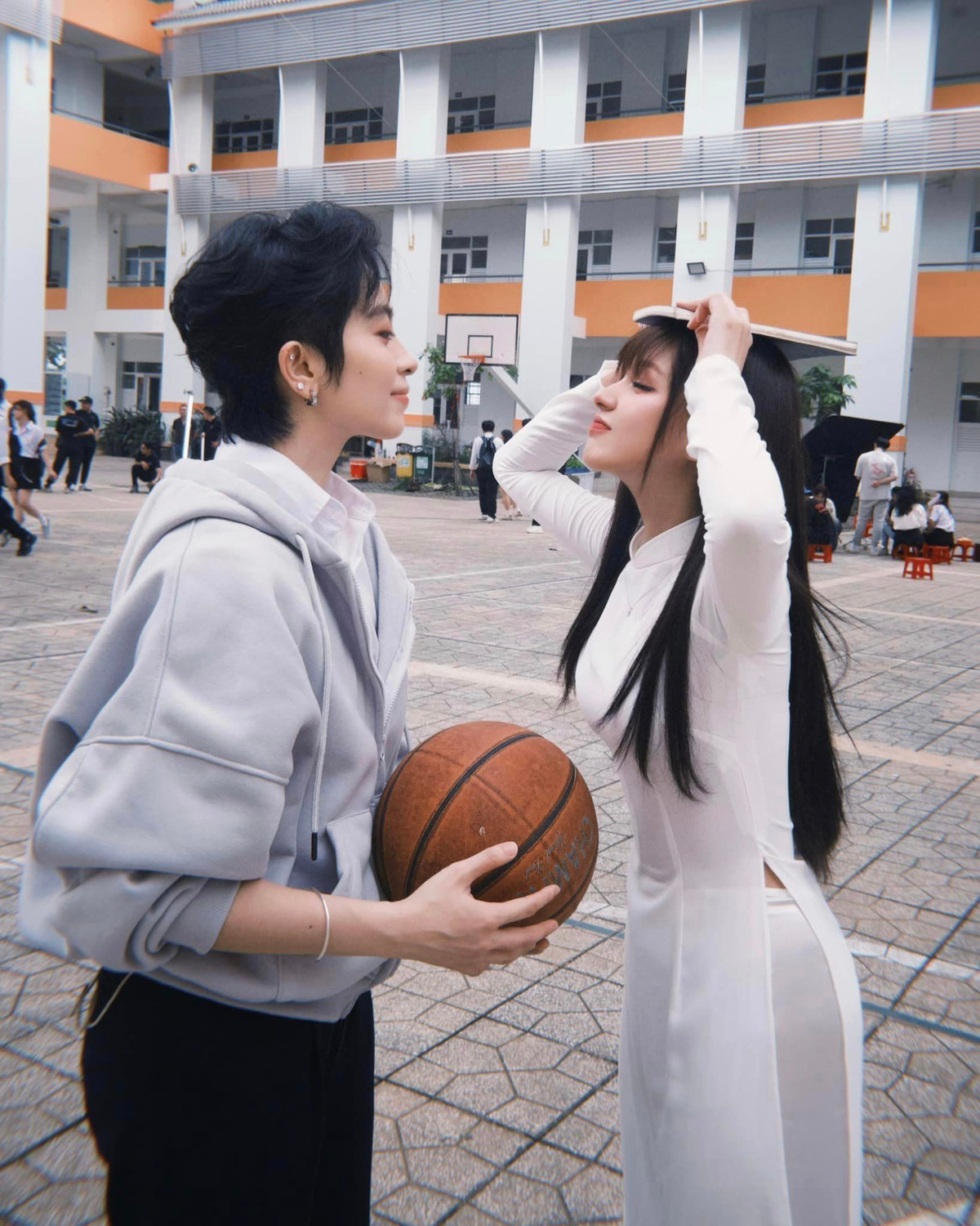 Fan của cặp đôi hi vọng cả 2 sẽ sớm có cái kết viên mãn.