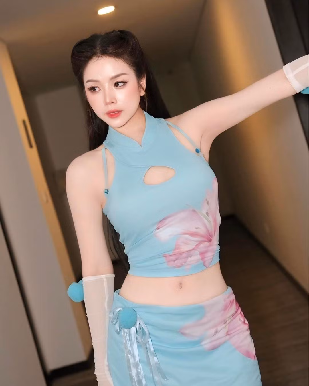 Mie từng có mối tình với Hồng Thanh. Sau khi đường ai nấy đi với bạn trai cũ, cô nàng tập trung vào sự nghiệp, chưa từng vướng tin đồn tình ái với bất cứ ai khác.