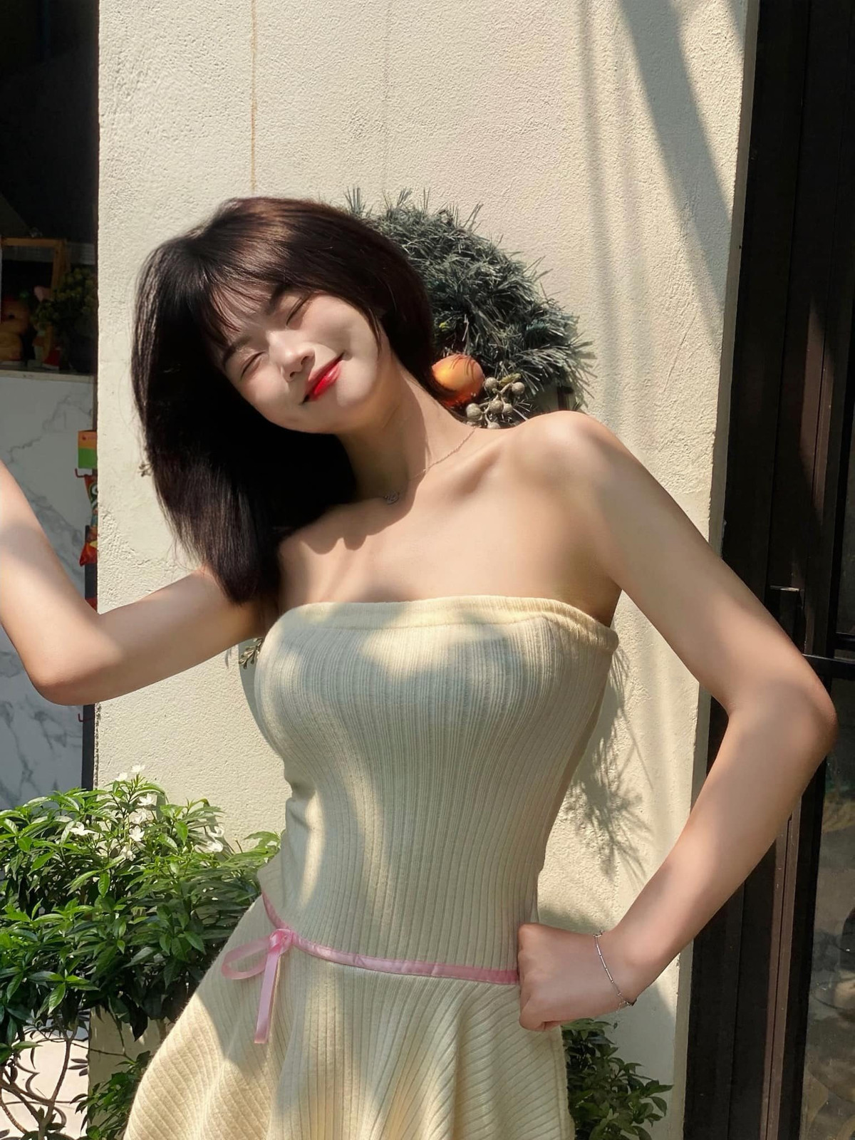 Trên trang cá nhân của mình, Mỹ Lệ thường đăng tải những hình ảnh cuộc sống cá nhân cùng những đoạn video nhảy bắt trend hút mắt. (Ảnh: FBNV)