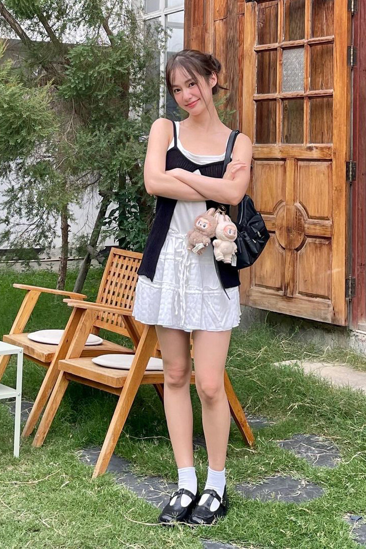 Với sức ảnh hưởng khá lớn trong giới trẻ, Pimtha luôn "đắt show" quảng cáo từ các thương hiệu thời trang, mỹ phẩm. Cô cũng từng góp mặt trong một số bộ phim truyền hình và điện ảnh Thái Lan đình đám.