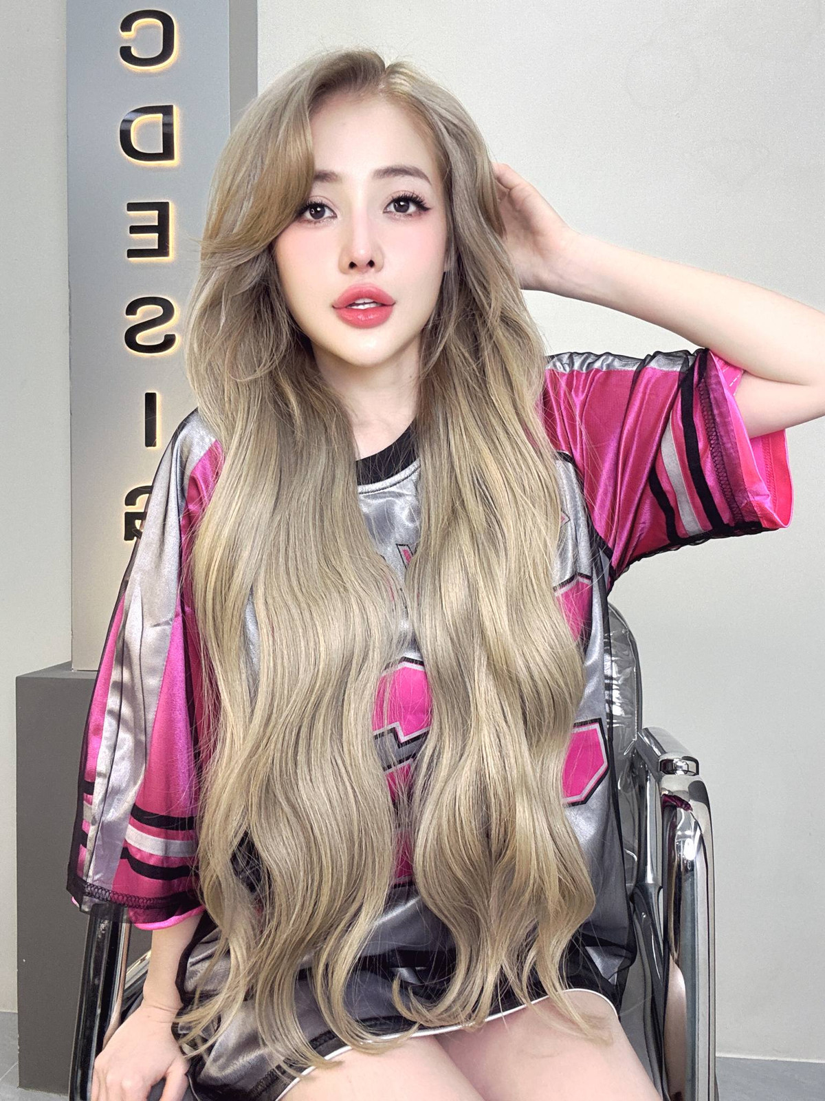 Nhan sắc trước đây của cô nàng.