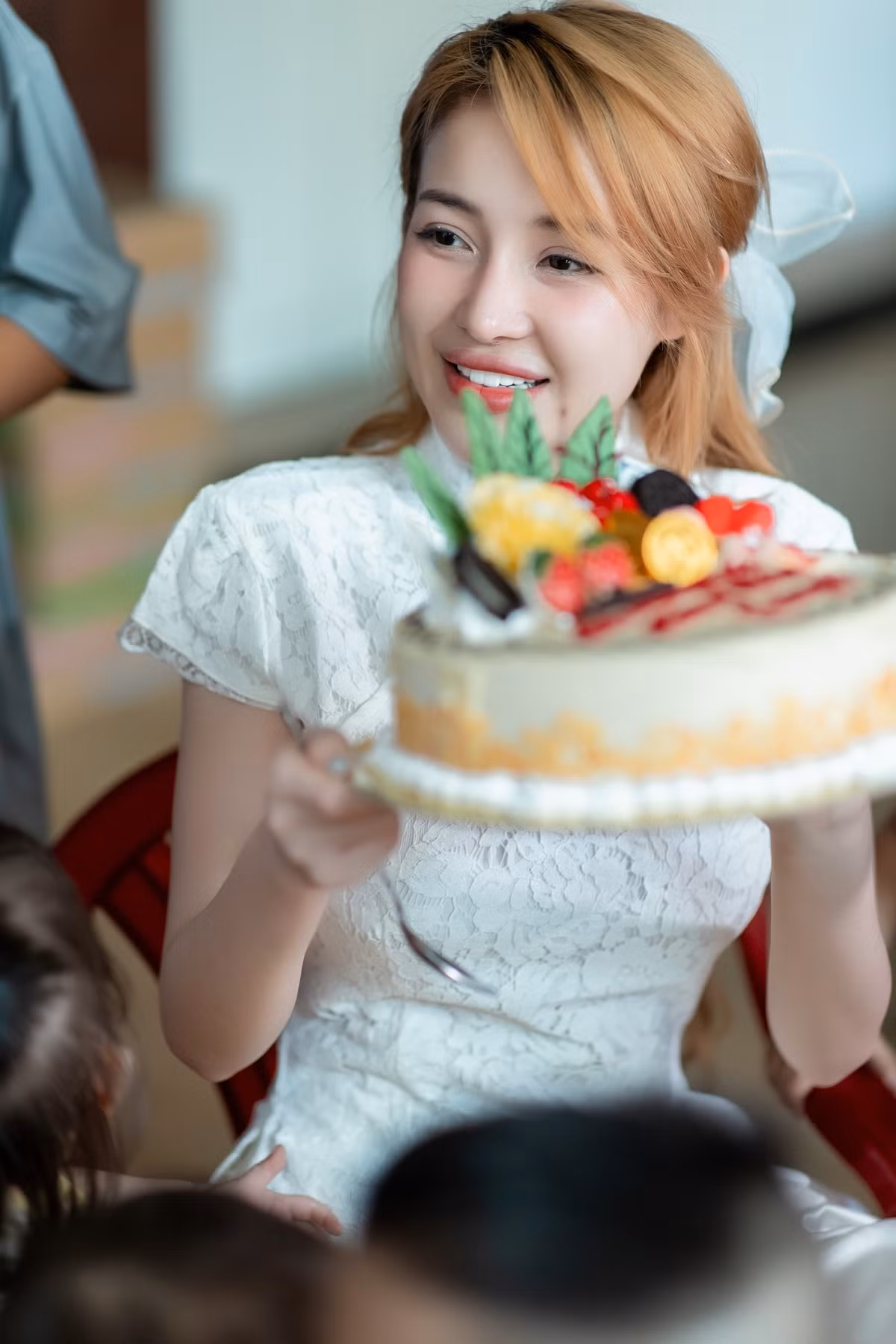 Trước đó Ngân 98 cũng từng phẫu thuật thẩm mỹ.