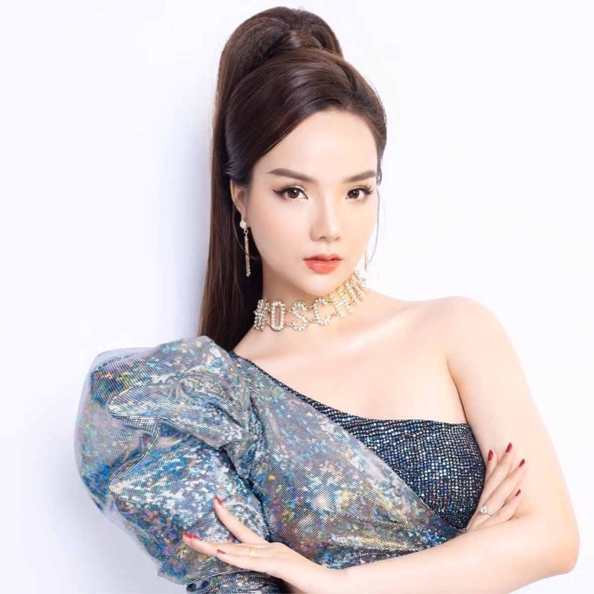 Phan Thủy Tiên tên thật là Phan Thị Thủy Tiên, sinh năm 1997 tại Hà Nội. (Ảnh: FBNV)