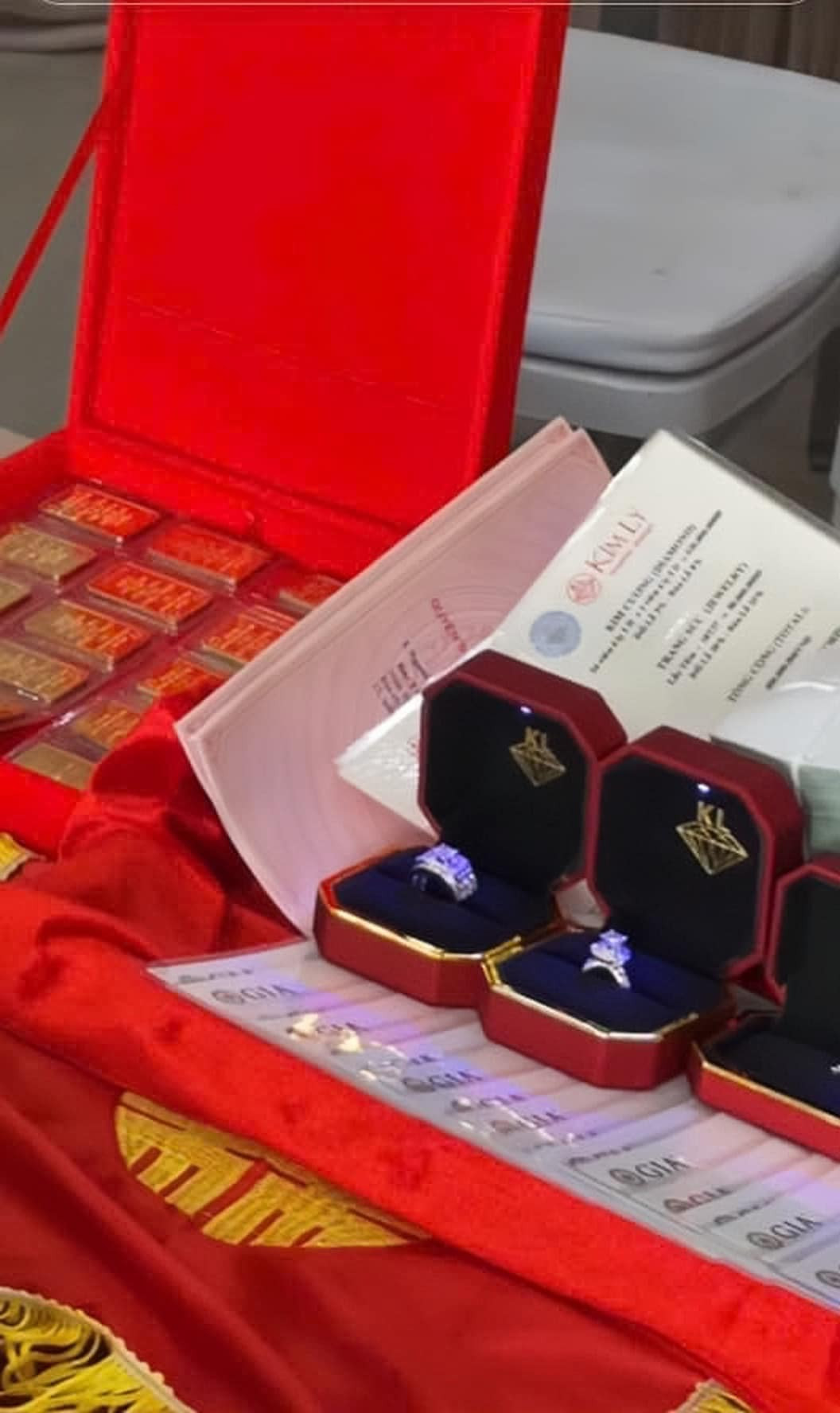 Cận cảnh "dàn của hồi môn" cực khủng của nàng dâu.