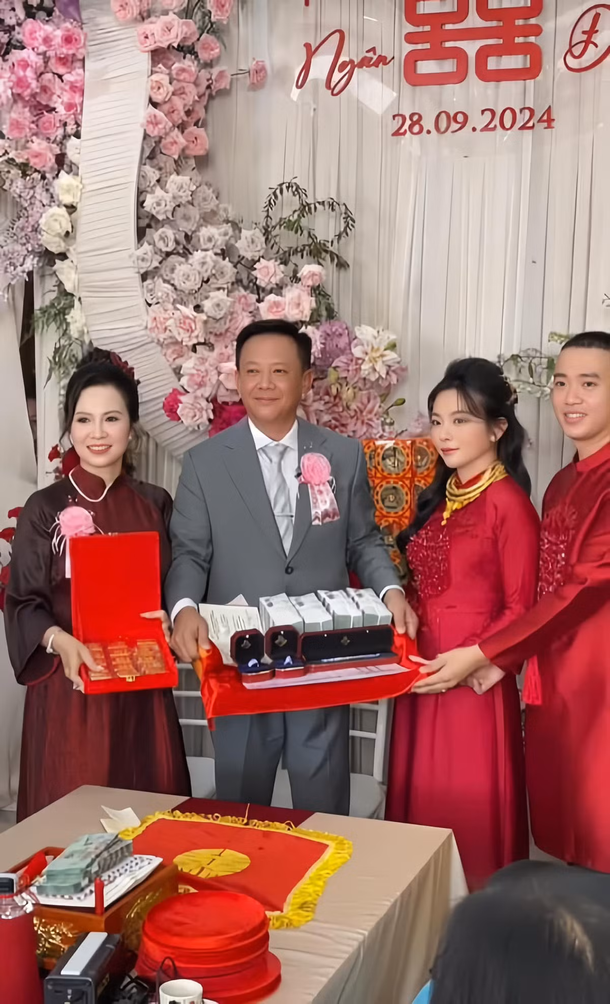 Mới đây, đám cưới của một cặp đôi ở Bạc Liêu khiến MXH xôn xao bởi số lượng của hồi môn cực khủng.