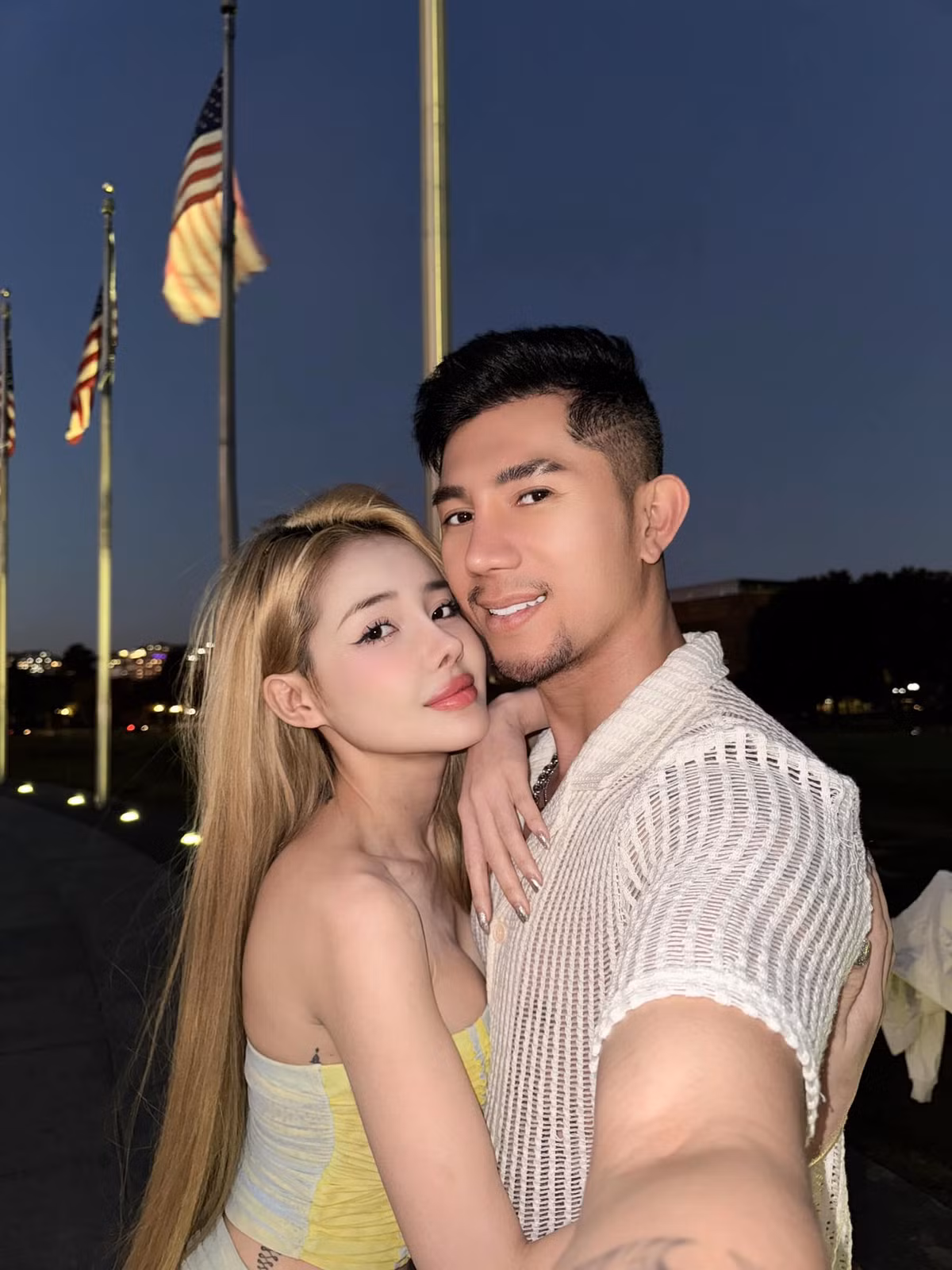 Đồng hành với chuyến lưu diễn này với cô nàng không ai khác chính là Lương Bằng Quang.