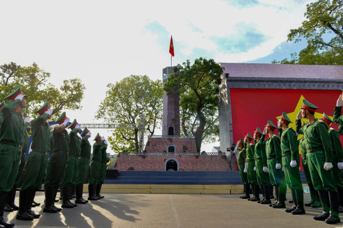 "Ngày hội Văn hóa vì hòa bình" được chia làm 3 phần chính, bao gồm “Ký ức Hà Nội”, “Dòng chảy di sản”, “Hà Nội: Thành phố vì hòa bình, thành phố sáng tạo”.
