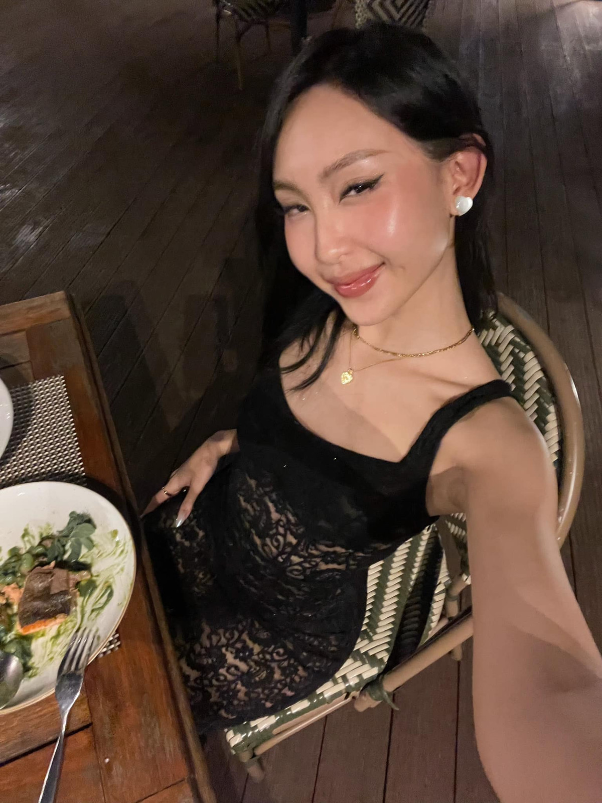 Trên trang cá nhân, cô nàng thường đăng tải những khoảnh khắc trong cuộc sống.