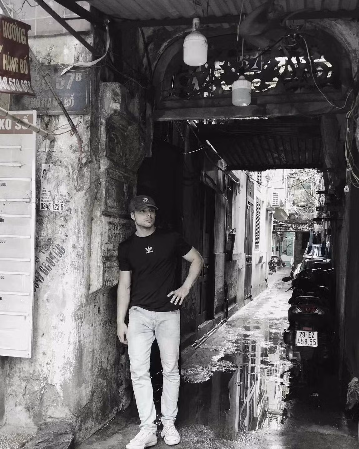 Đến lúc này, Pim mới nhận ra được cảm xúc thật của bản thân và bắt đầu mối tình với Quyên.