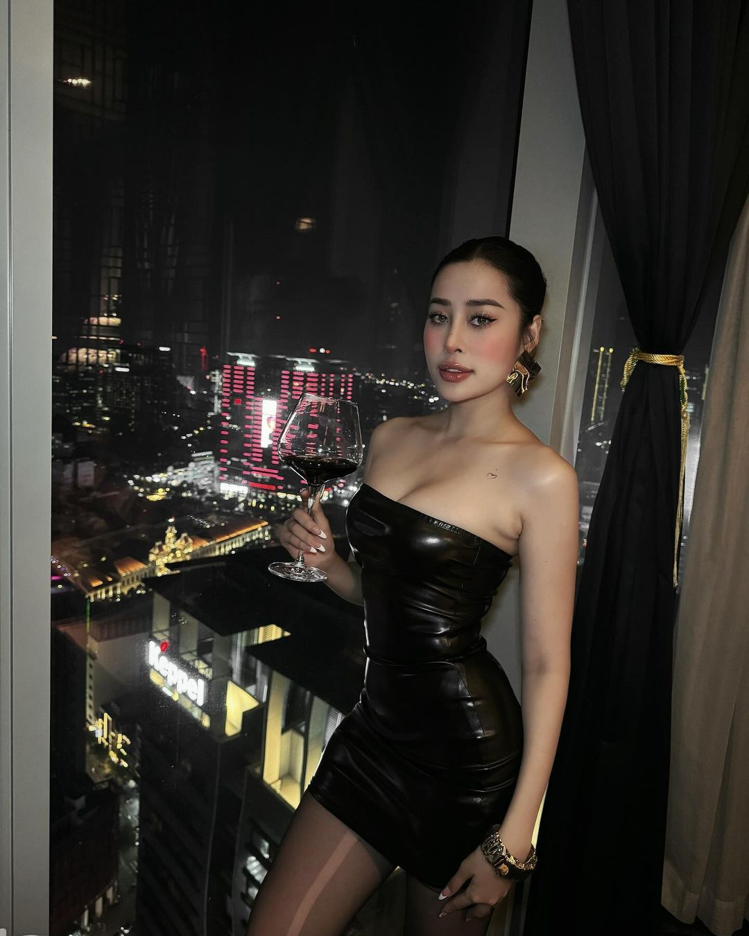 Ở cuộc thi Hoa hậu Hòa Bình Việt Nam 2023 hồi tháng 8 vừa qua, Hồng Vy lọt vào Top 20.