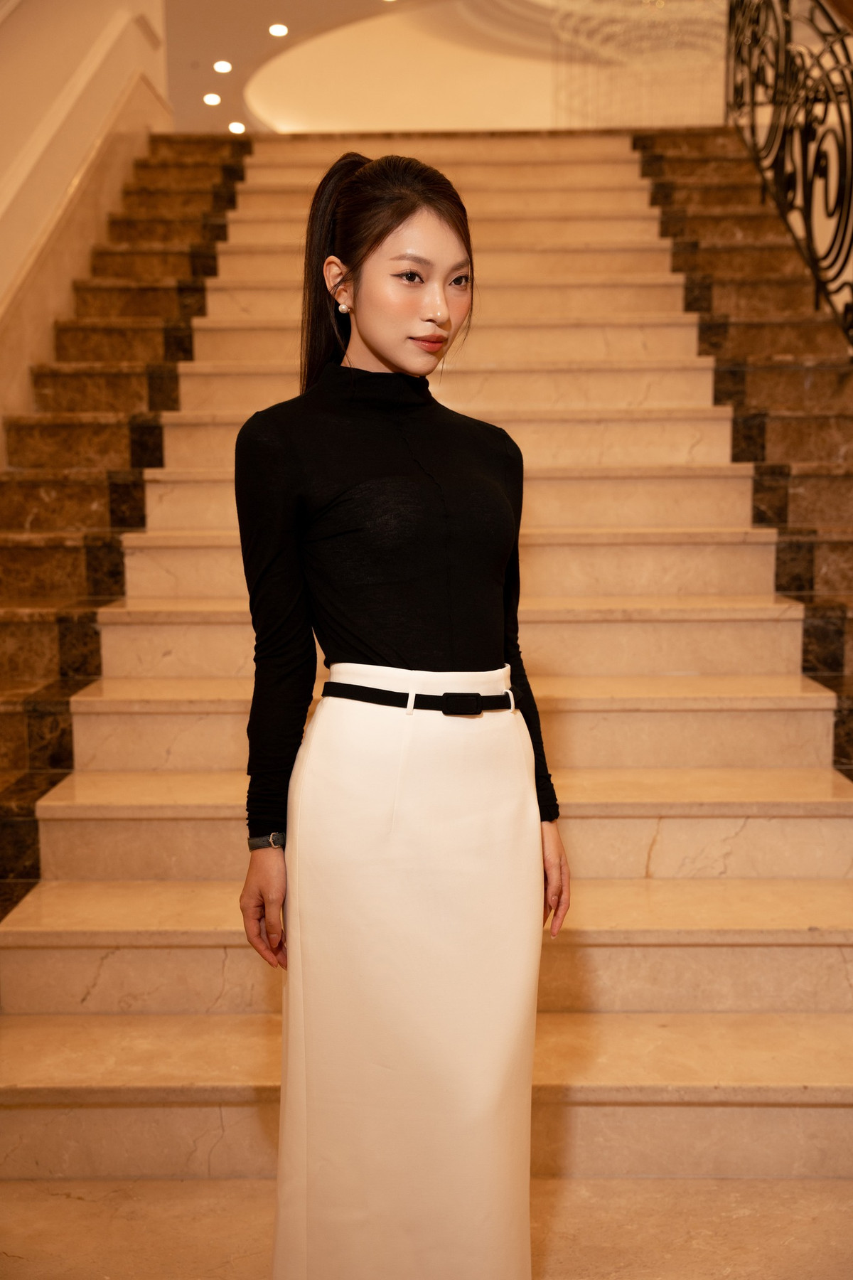 Trên trang cá nhân, Khánh Vy thường xuyên chia sẻ những hình ảnh của bản thân với hình ảnh nỗ lực không ngừng, truyền cảm hứng cho nhiều bạn trẻ.