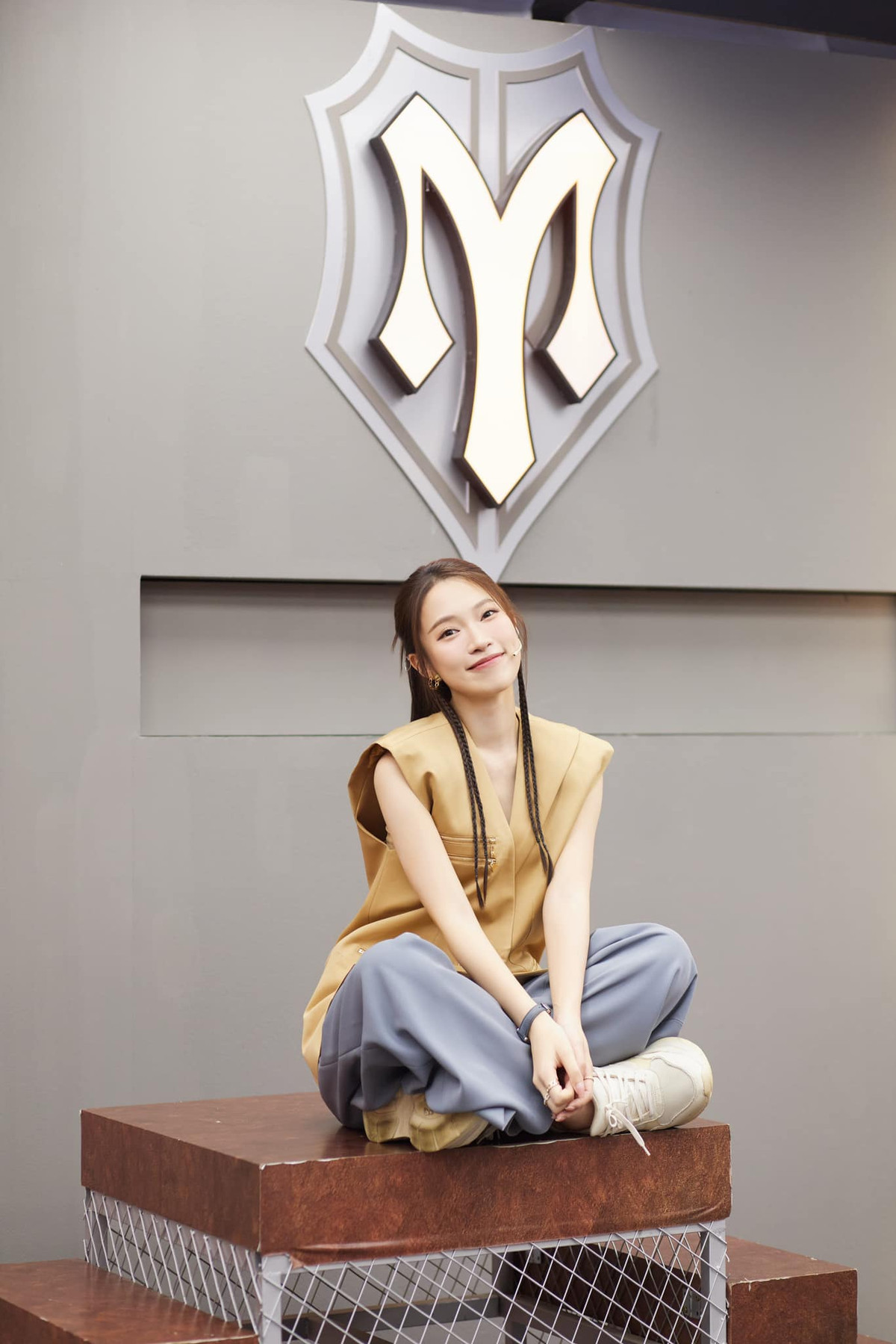 Được biết, trong chương trình Anh Trai Vượt Ngàn Chông Gai, Khánh Vy đóng vai trò host trong một số tập.