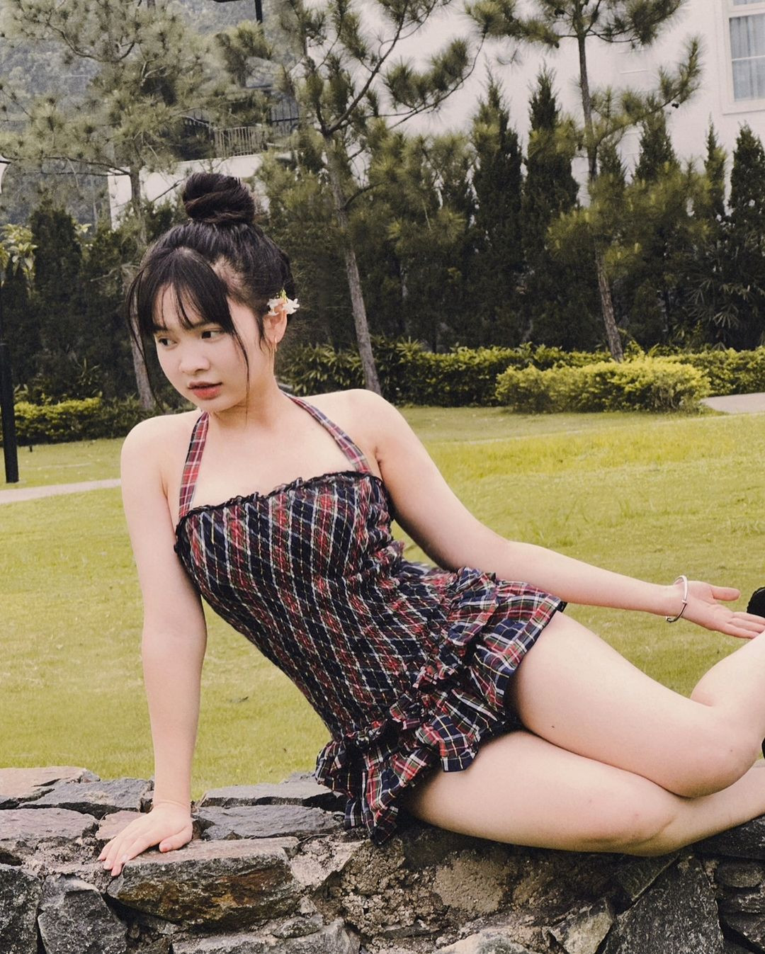 Phương Thảo ấp ủ dự định ra nước ngoài để học về ngành trang điểm rồi về Việt Nam để phát triển sự nghiệp. (Ảnh: IGNV)