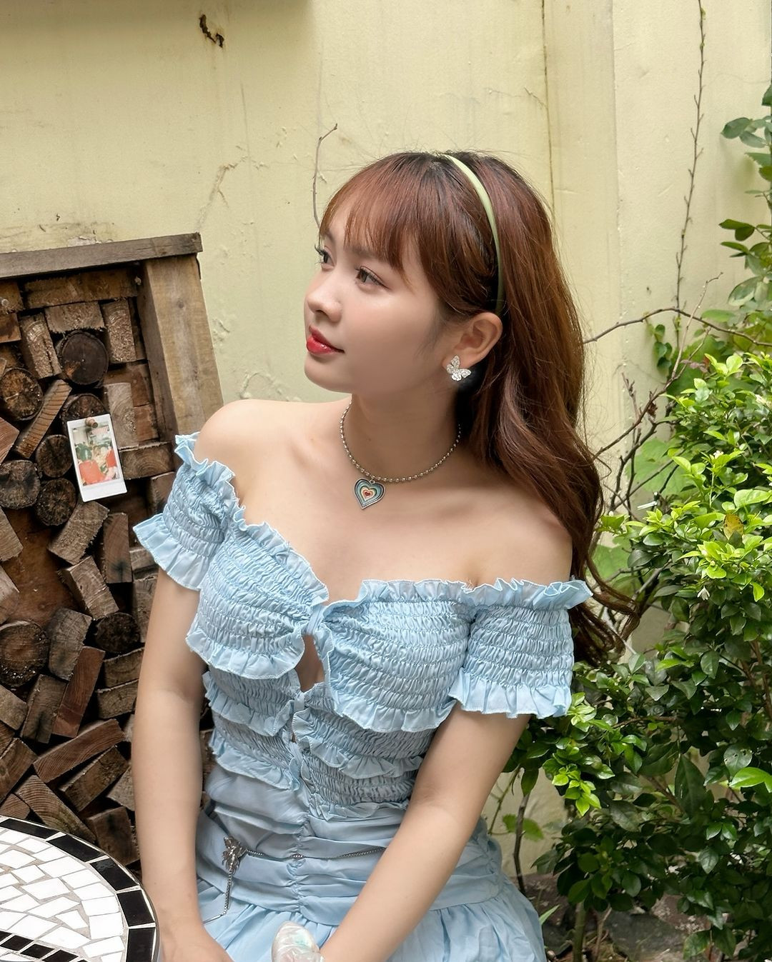 Không chỉ xinh đẹp mà Phương Thảo có cách nói chuyện rất lôi cuốn, hài hước.