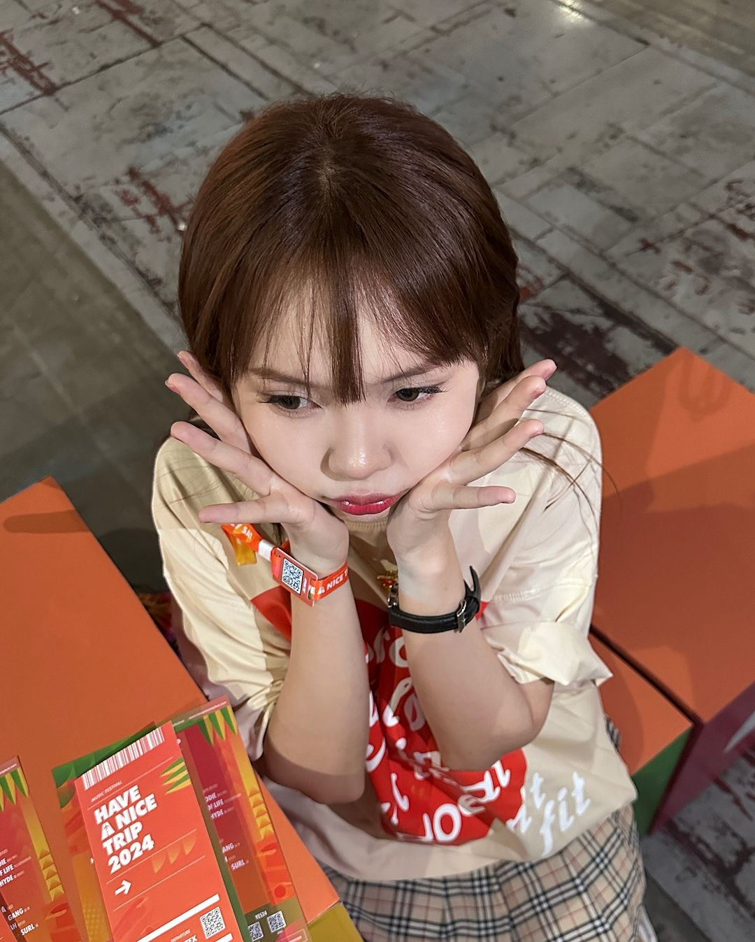 Thời điểm ấy, nữ sinh 17 tuổi chỉ đơn giản là làm những video ngắn nhưng với gương mặt xinh xắn, biểu cảm đa dạng đáng yêu cùng nụ cười tỏa nắng, khiến nhiều video của N.Zahan thu hút hàng chục triệu lượt xem.