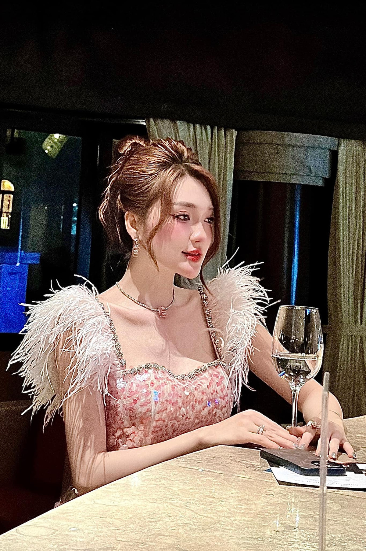 Từ sau khi rút lui khỏi Hoa hậu Việt Nam 2018, Ngọc Nữ không còn mặn mà với các cuộc thi nhan sắc.