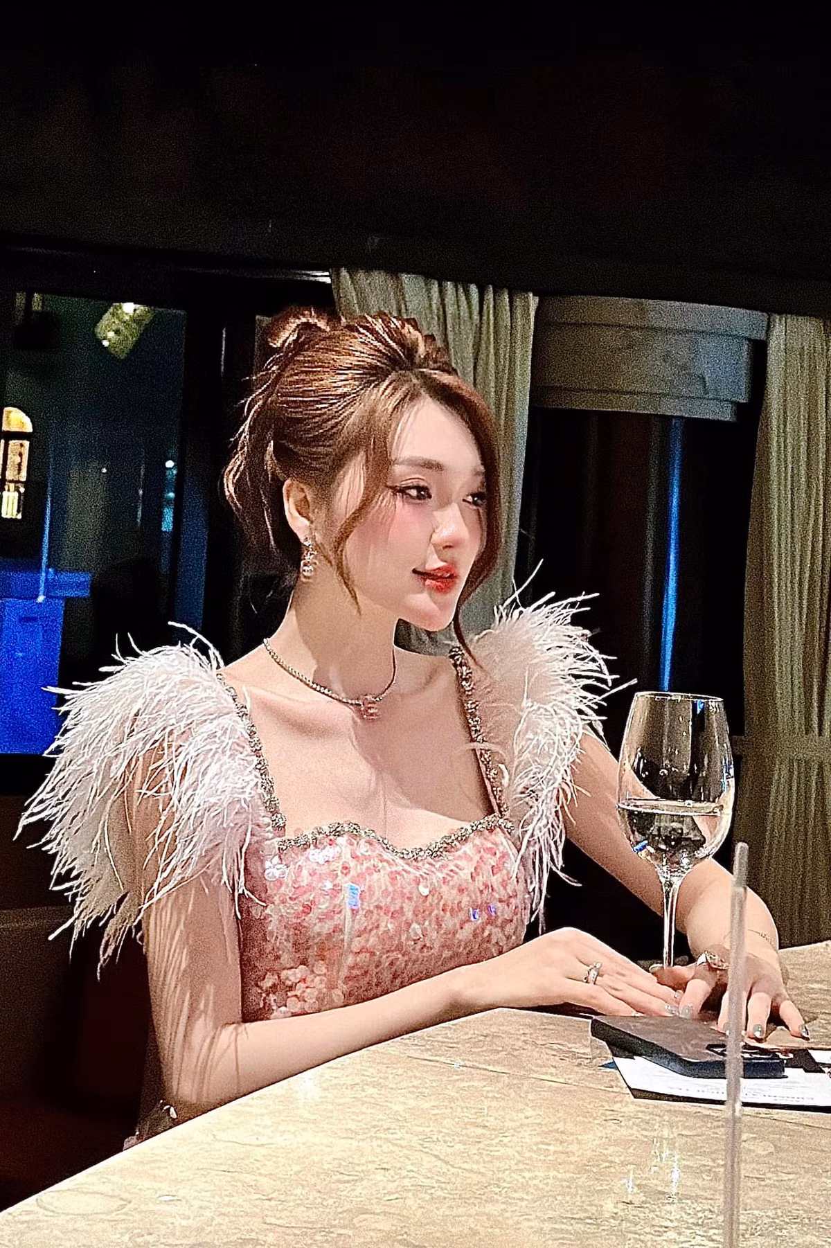 Từ sau khi rút lui khỏi Hoa hậu Việt Nam 2018, Ngọc Nữ không còn mặn mà với các cuộc thi nhan sắc.